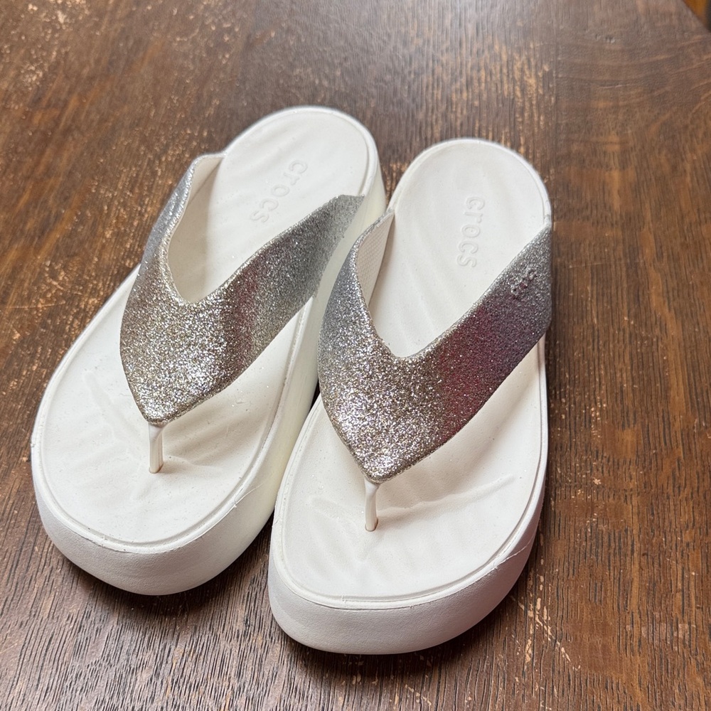 CROCS White Platform Flip Sandals with Silver Glitter Straps